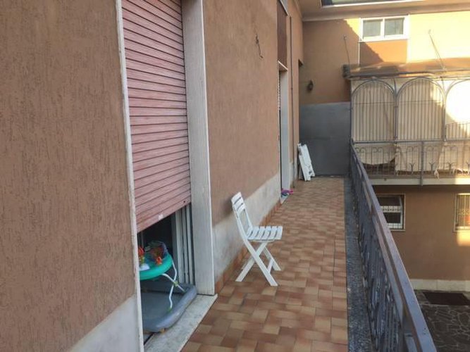 STABILE TERRA-CIELO IN CENTRO Covo