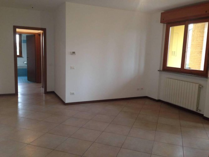 TRILOCALE IN ZONA TRANQUILLA