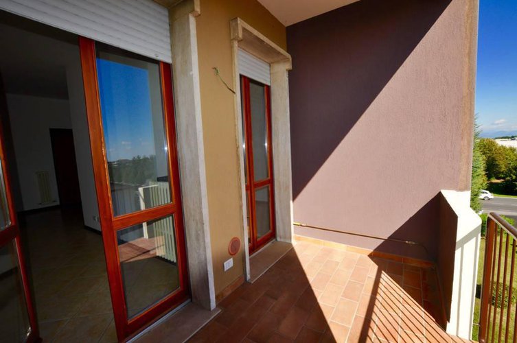 TRILOCALE RISTRUTTURATO IN VENDITA A MEDOLAGO Medolago