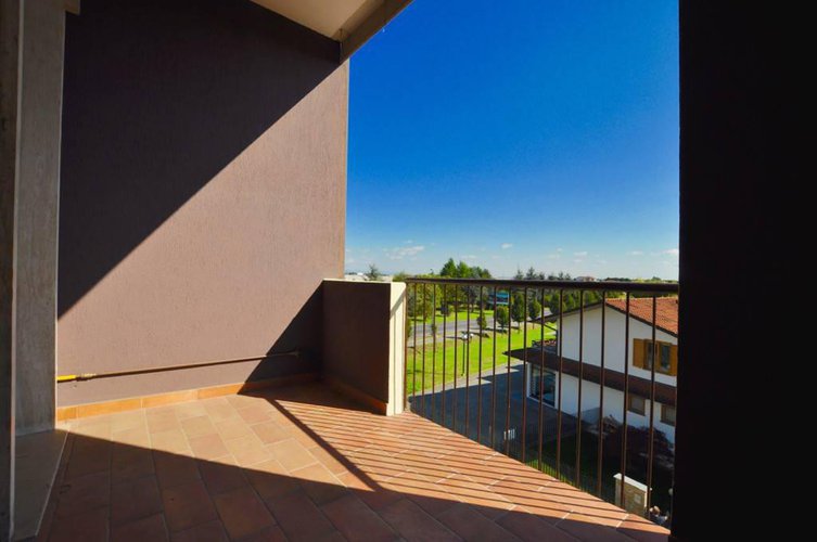 TRILOCALE RISTRUTTURATO IN VENDITA A MEDOLAGO Medolago