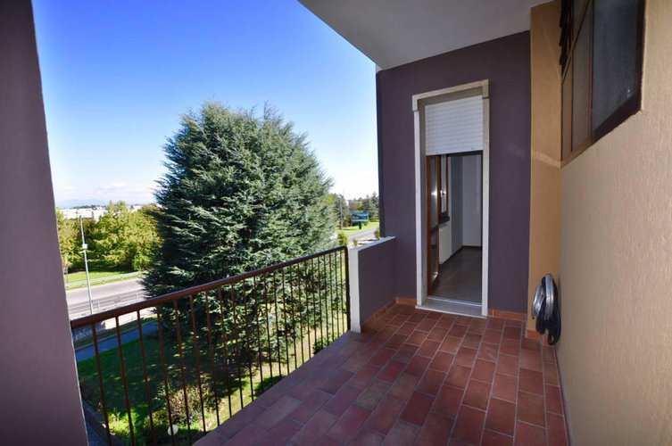 TRILOCALE RISTRUTTURATO IN VENDITA A MEDOLAGO Medolago