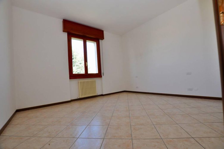 TRILOCALE RISTRUTTURATO IN VENDITA A MEDOLAGO Medolago