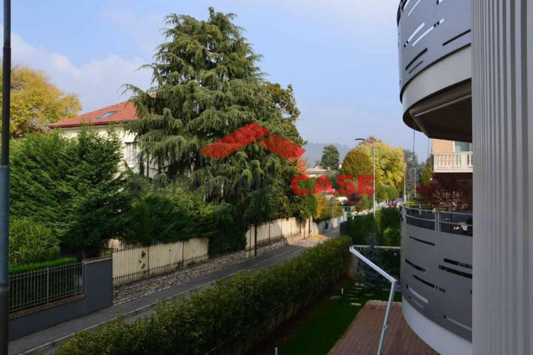 Bilocale con terrazzo e box nel quartiere Finardi Bergamo