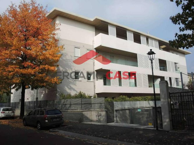 Bilocale con terrazzo e box nel quartiere Finardi Bergamo