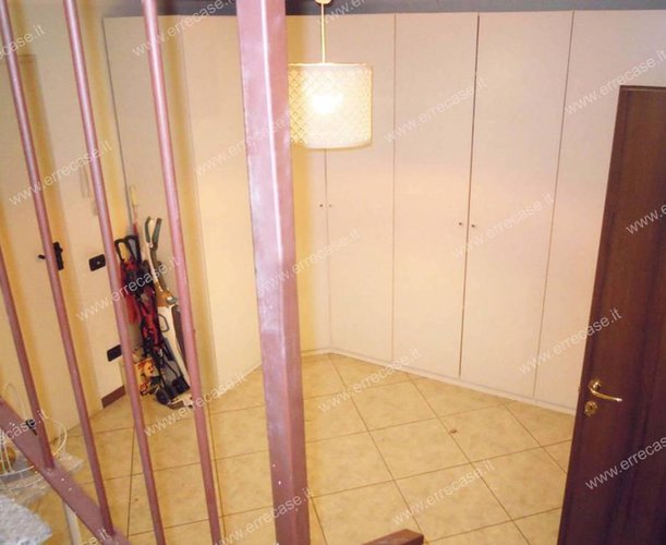 Signorile 3 locali con giardino, taverna e box doppio! Boltiere