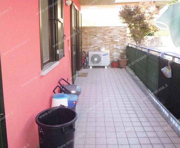 Signorile 3 locali con giardino, taverna e box doppio! Boltiere