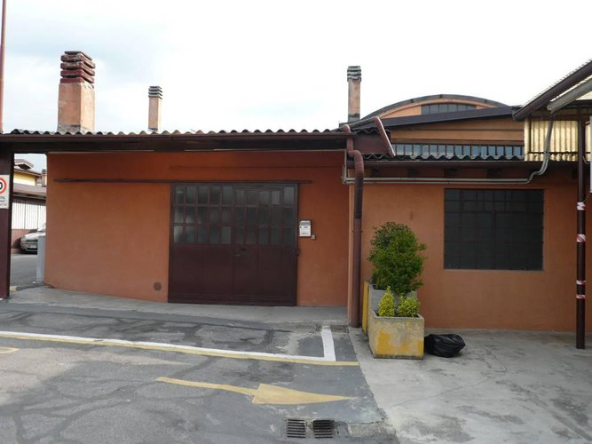 INSEDIAMENTO ARTIGIANALE IN BERGAMO AD ALTO REDDITO Bergamo