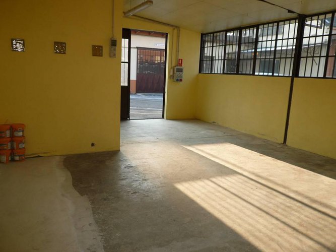 INSEDIAMENTO ARTIGIANALE IN BERGAMO AD ALTO REDDITO Bergamo