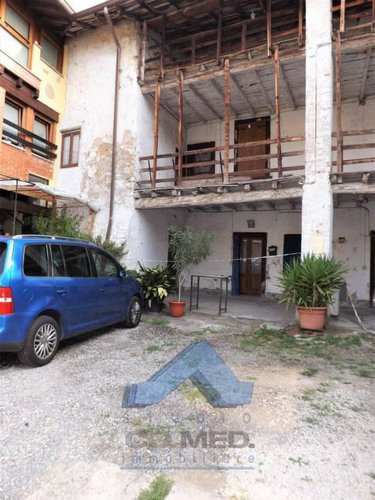 centro storico - Rustico 9 locali € 44.000 T926 Bagnatica