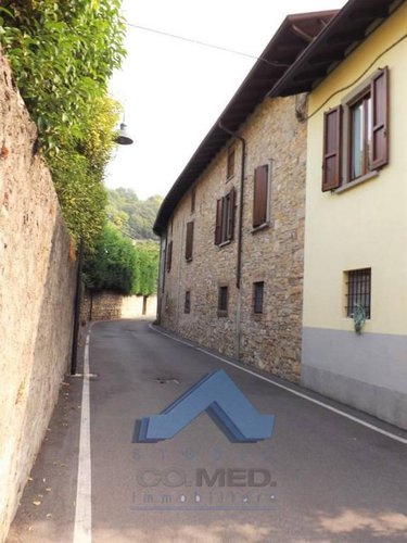 centro storico - Rustico 9 locali € 44.000 T926 Bagnatica