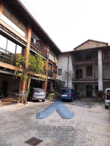 centro storico - Rustico 9 locali € 44.000 T926 Bagnatica