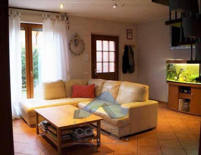 Villetta di testa Bagnatica € 165.000 T3914 Bagnatica