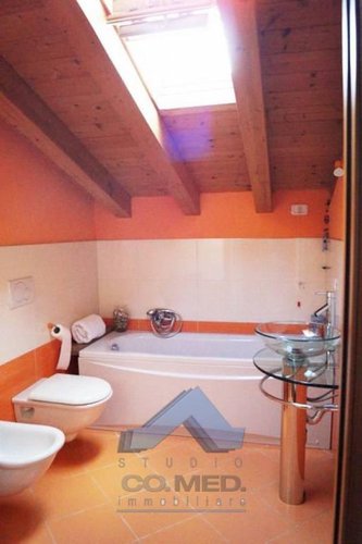 Villetta di testa Bagnatica € 165.000 T3914 Bagnatica