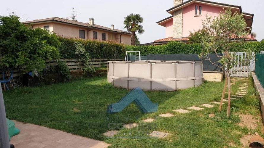 Villetta di testa Bagnatica € 165.000 T3914 Bagnatica