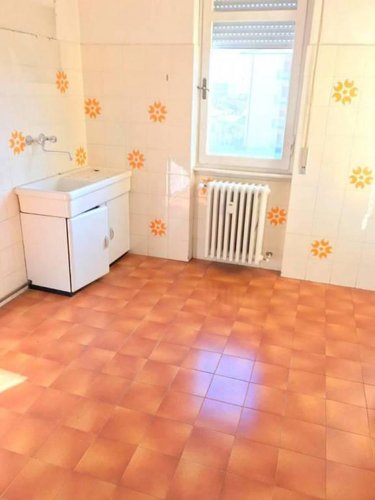 Sotto il Pianone, Vendesi Trilocale con posto auto! Affare! Bergamo