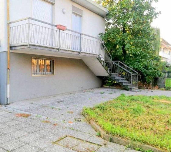 Longuelo, immersa nel verde, Vendesi Villetta singola Bergamo