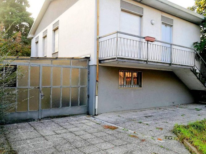 Longuelo, immersa nel verde, Vendesi Villetta singola Bergamo