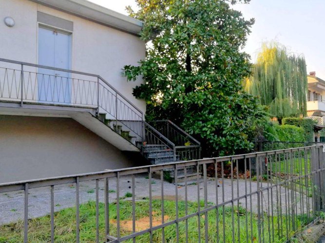 Longuelo, immersa nel verde, Vendesi Villetta singola Bergamo