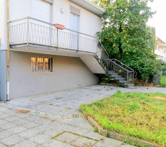 Longuelo, immersa nel verde, Vendesi Villetta singola Bergamo