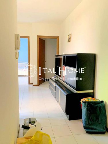 Bergamo città, Vendesi Bilocale arredato Bergamo