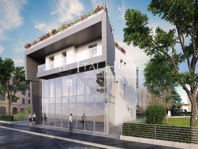 Bergamo centro città, Vendesi grande spazio a piano terra Bergamo