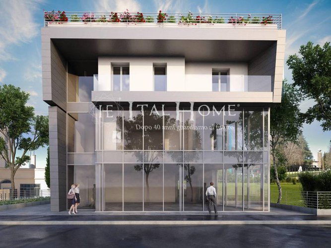 Bergamo città, Vendesi spazio commerciale su due livelli