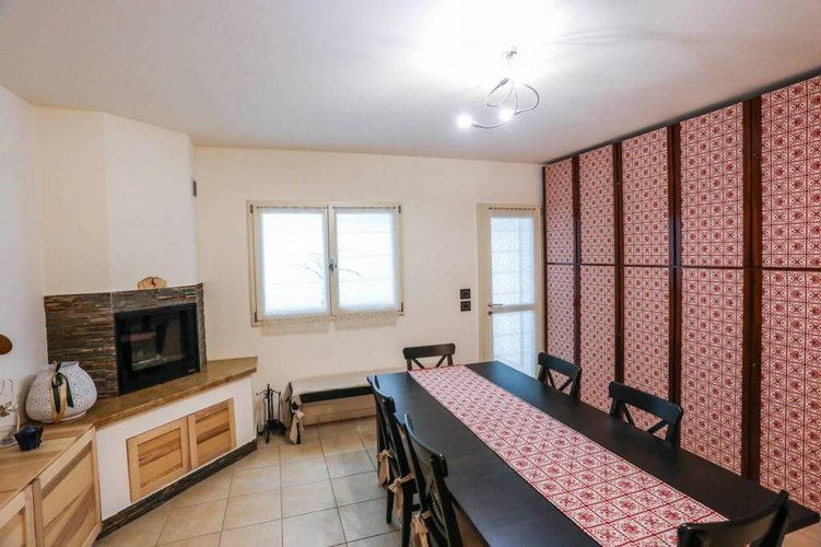 Moderno trilocale con giardino e taverna Bergamo