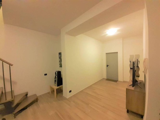 Tutto quello che vuoi in un grande e moderno appartamento Carobbio degli Angeli