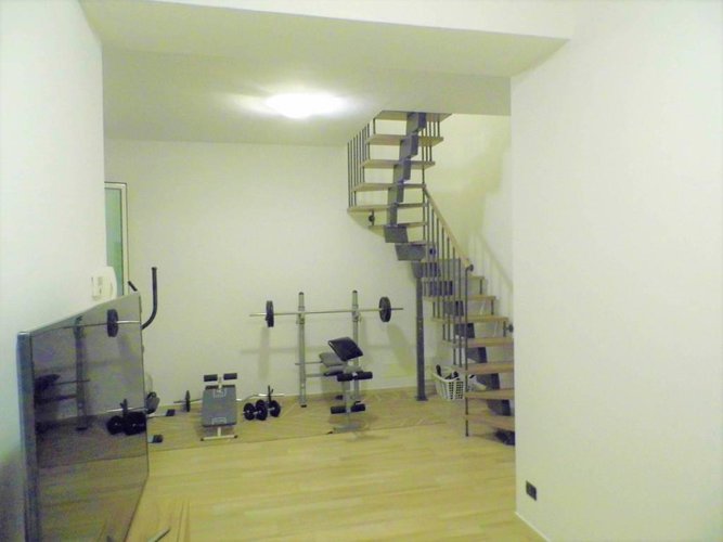 Tutto quello che vuoi in un grande e moderno appartamento Carobbio degli Angeli