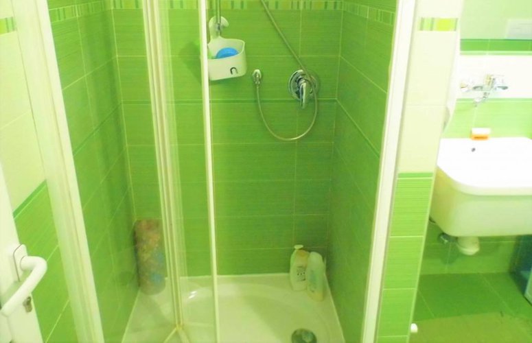 Tutto quello che vuoi in un grande e moderno appartamento Carobbio degli Angeli