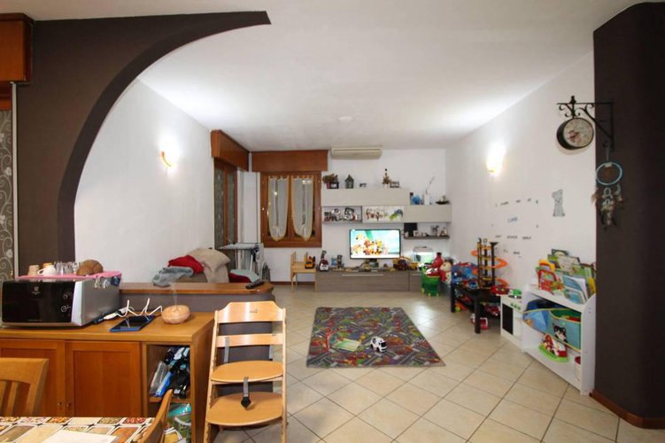 APPARTAMENTO RESTAURATO A NUOVO!!! Cavernago