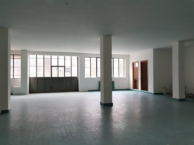 MAGAZZINO DI 500 MQ AL PIANO SEMINTERRATO