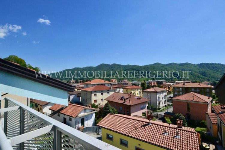 Quadrilocale ultimo piano Cisano Bergamasco