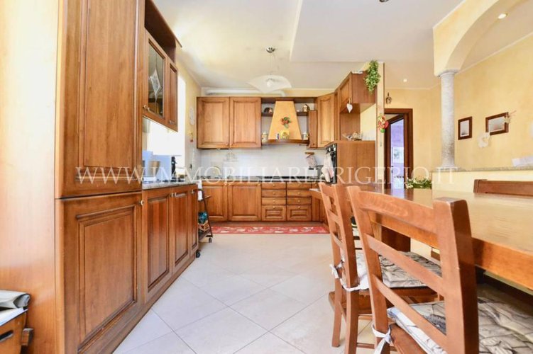 Quadrilocale su due livelli con box doppio Calolziocorte