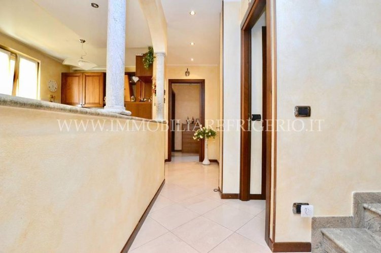 Quadrilocale su due livelli con box doppio Calolziocorte