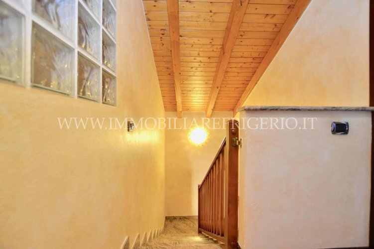 Quadrilocale su due livelli con box doppio Calolziocorte