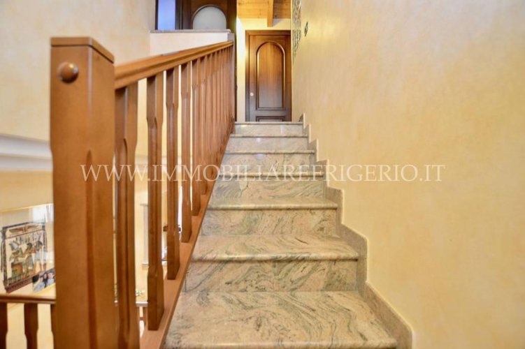 Quadrilocale su due livelli con box doppio Calolziocorte