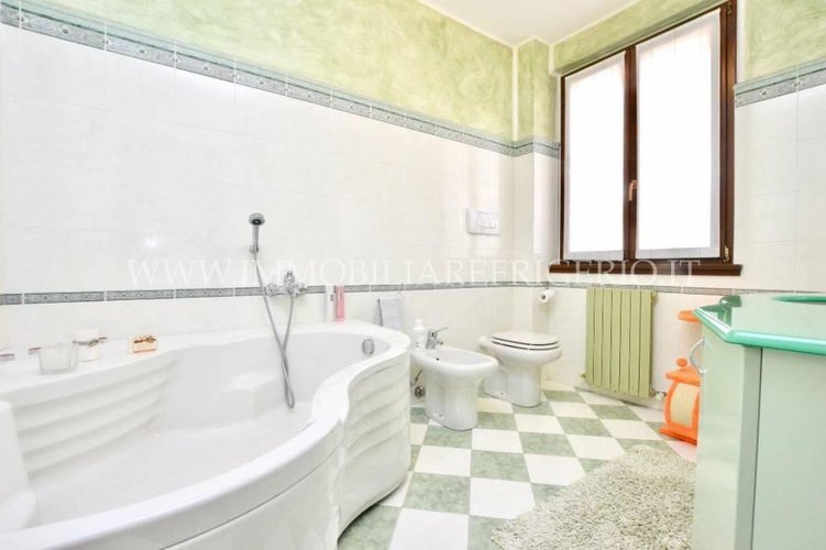 Quadrilocale su due livelli con box doppio Calolziocorte