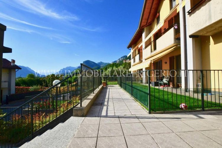 Quadrilocale su due livelli con box doppio Calolziocorte