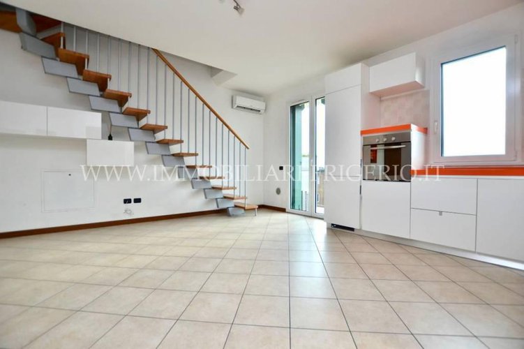 Recente appartamento con box doppio e cantina Calolziocorte