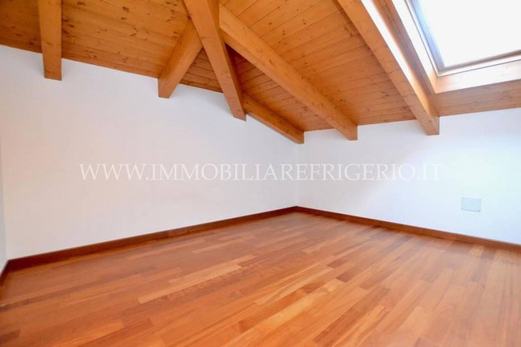 Recente appartamento con box doppio e cantina Calolziocorte