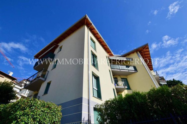 Recente appartamento con box doppio e cantina Calolziocorte