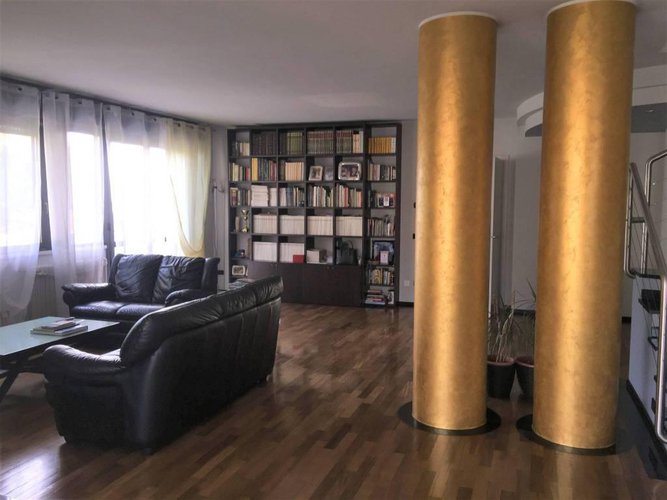 Prestigioso attico Gorle