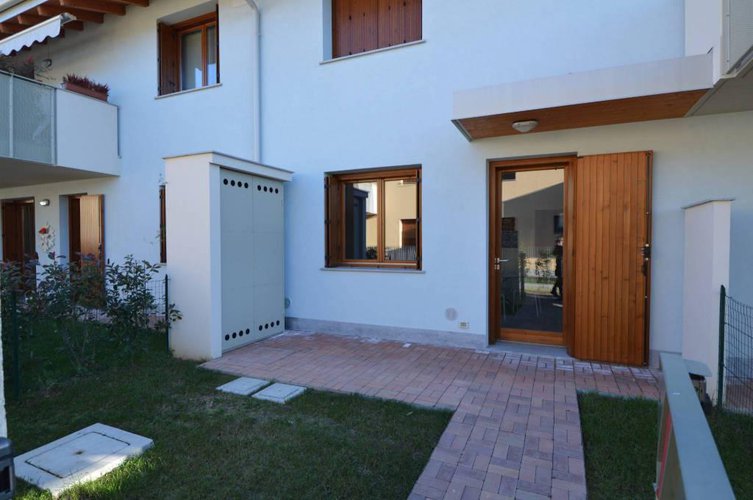 BILOCALE CON GIARDINO Zanica