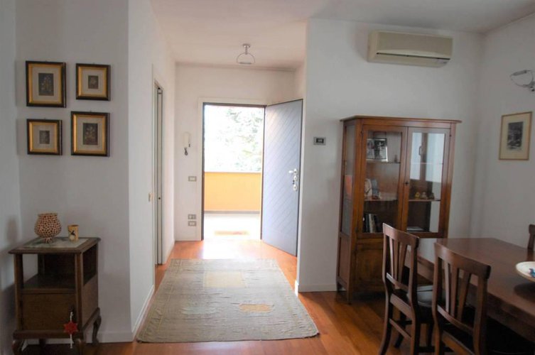 1067 Seriate Capannone e due appartamenti in vendita Seriate