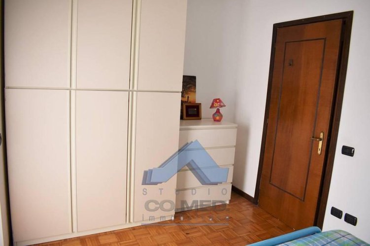 BILOCALE SERVITISSIMO € 67.000 T2351 Seriate