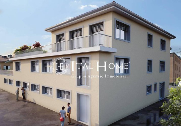 Bergamo, Vendesi bellissimo Attico con solarium di 140 mq Bergamo