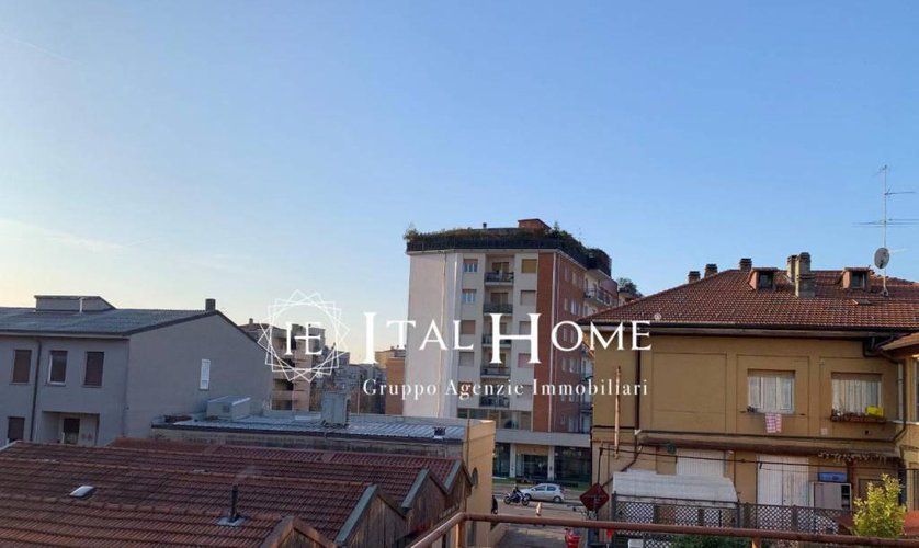 Bergamo, Vendesi bellissimo Attico con solarium di 140 mq Bergamo