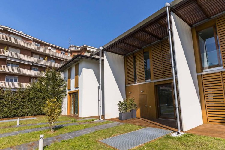 Redona alta, Vendesi Nuovissimo appartamento con box doppio,