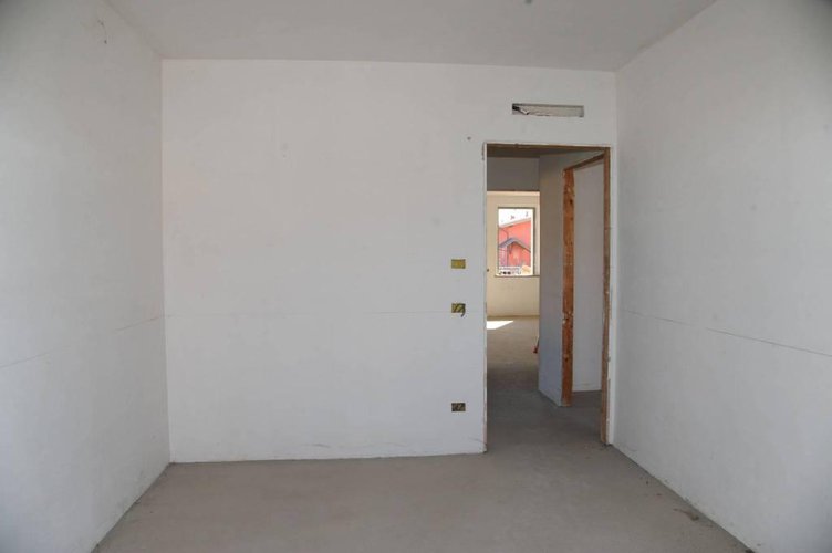 APPARTAMENTO IN VILLA AL PIANO RIALZATO Spirano